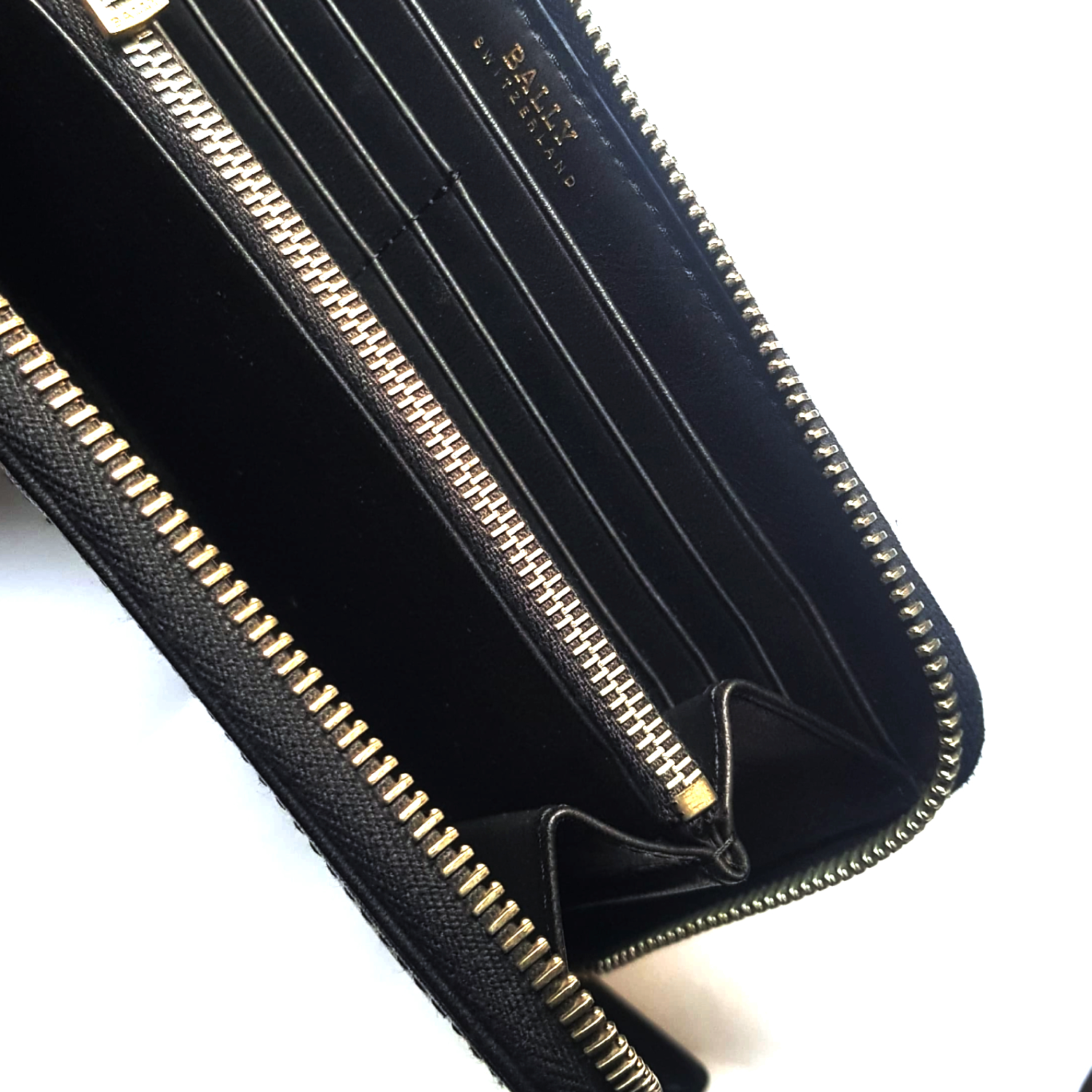 Bally Tasyo Leather Zip Around Black Wallet (2)