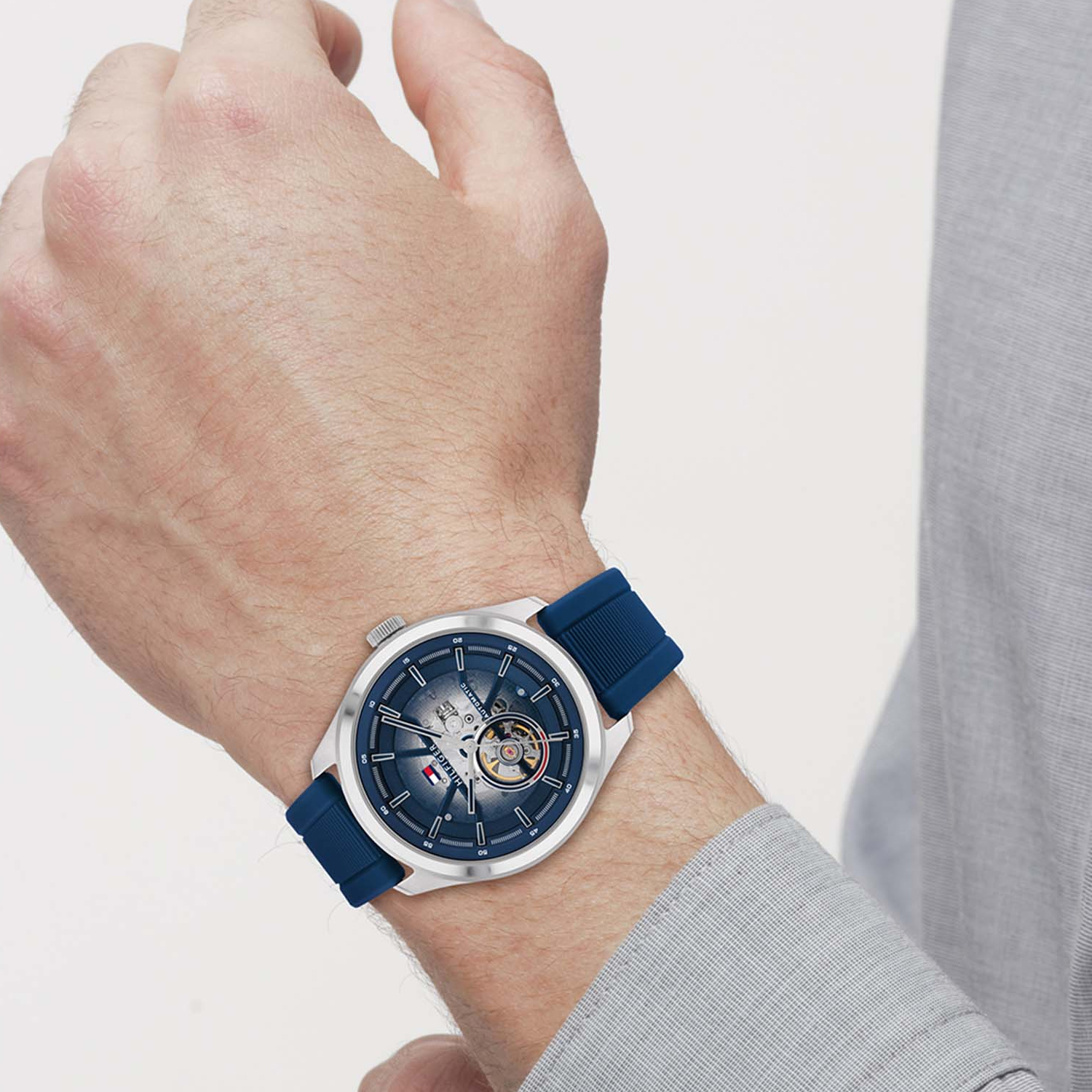 Tommy Hilfiger OLIVER Analog Men Watch-04